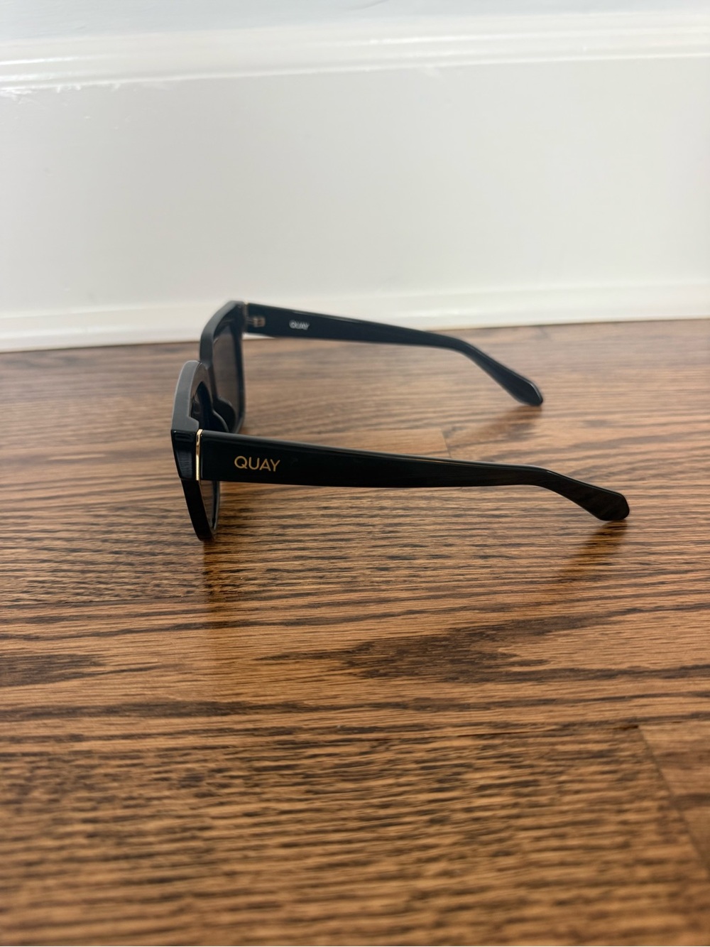 Quay Australia Black Square Sunglasses with Dark Lenses - Picture 2 of 2